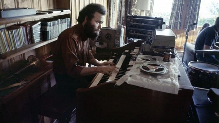 Garth Hudson, legendario músico de The Band, fallece a los 87 años