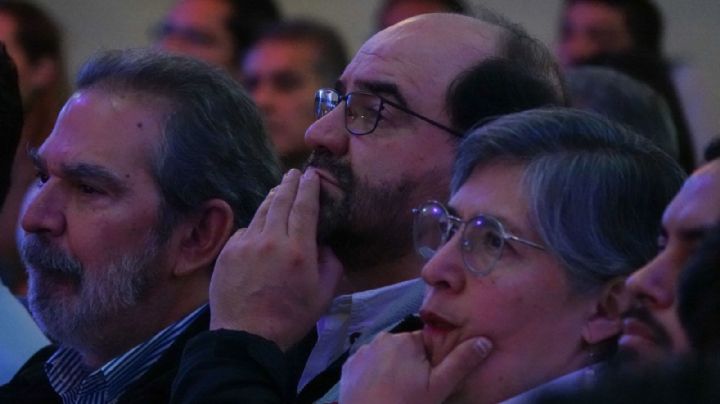 Se reagrupa la Marea Rosa y pide registro como partido político