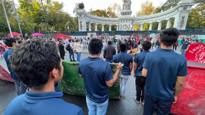 Padres de Ayotzinapa consideran que hay interés de Sheinbaum en abrir nuevas rutas de investigación