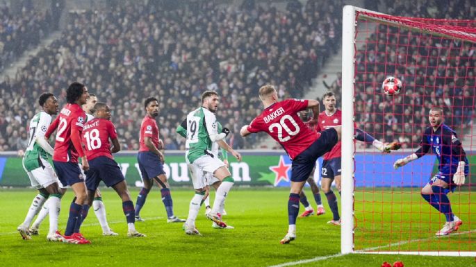 Santiago Giménez anota en la goleada al Feyenoord; van a playoff de Champions (Video)