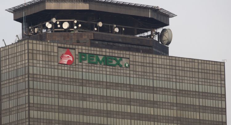 Huachicoleros operan ordeña de ductos con pobladores locales: Pemex
