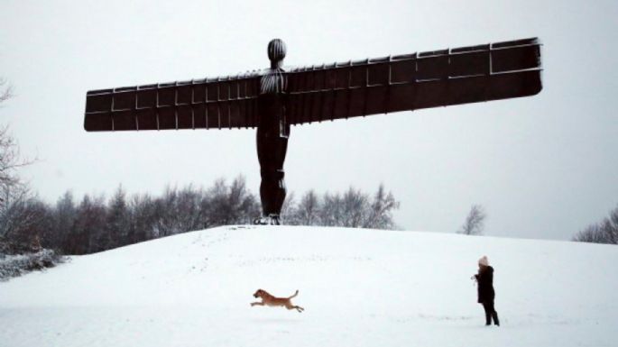 Fuertes nevadas causan interrupciones generalizadas en Reino Unido y Alemania