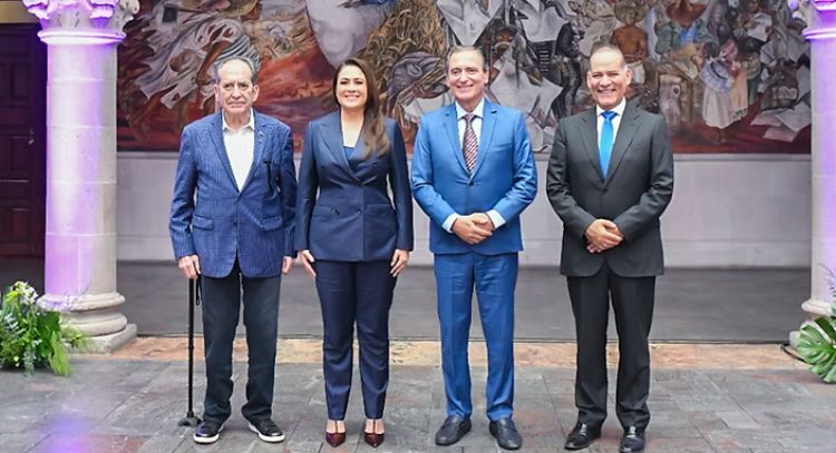 Tere Jiménez se reúne con gobernadores que le antecedieron para compartir su visión de Aguascaliente