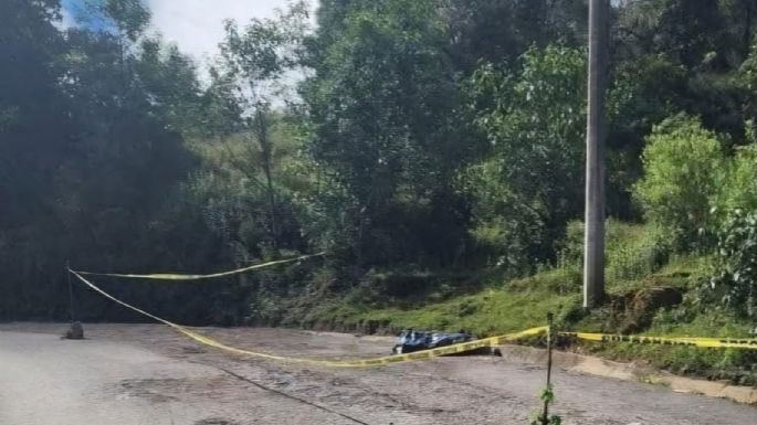 Ejecutan a tres personas dentro de un taller mecánico en el municipio Tlapa de Comonfort