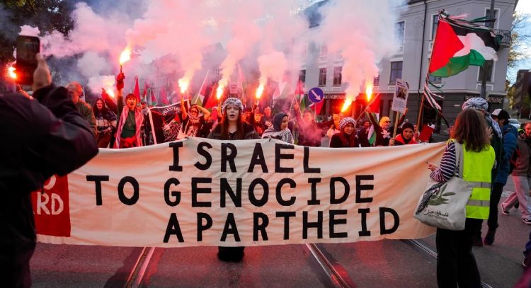 Noruega golea 5-0 a Israel en medio de manifestaciones propalestinas