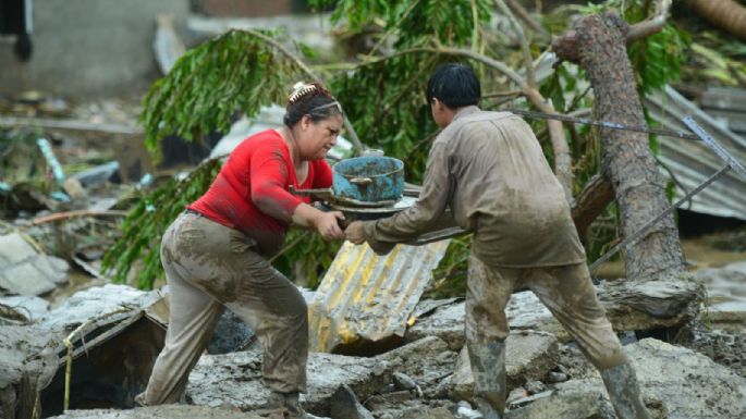 Suman 18 personas muertas y miles de familias damnificadas tras lluvias en Veracruz
