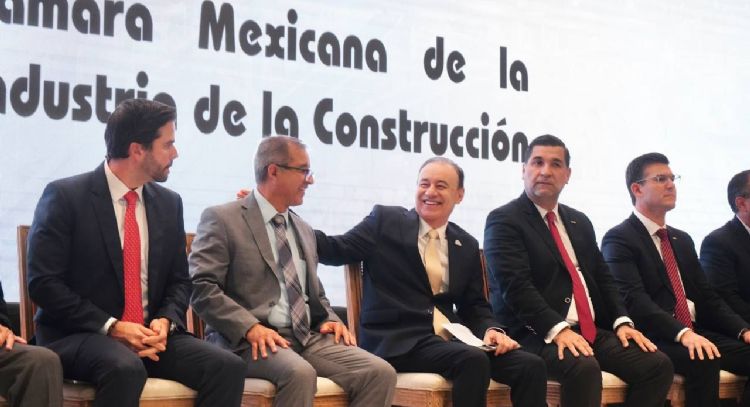 Reconocen empresarios liderazgo de Gobernador Durazo en obras estratégicas durante reunión nacional