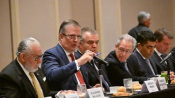 México analiza ajustar sus políticas arancelarias por la guerra comercial entre EU y China