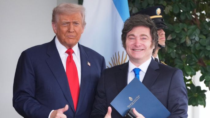 Trump amenaza con retirar ayuda a Argentina si pierde Milei