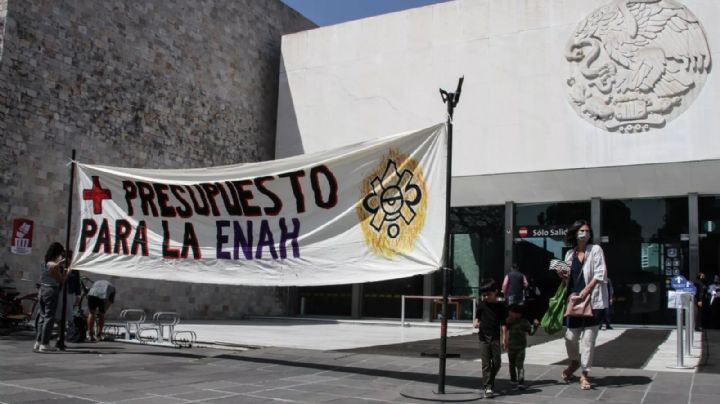 Estudiantes que protestaron y exigieron condiciones dignas en la ENAH logran diálogo con autoridades