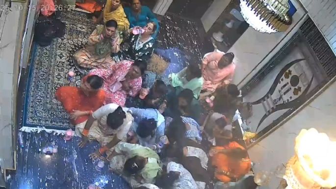 Hospitalizan a 24 transexuales tras un intento de suicidio en masa en India