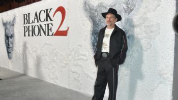 La secuela de terror “Teléfono negro 2” alcanza el número uno en taquilla