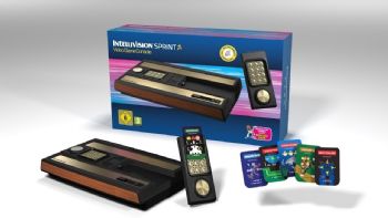 Atari recupera la consola doméstica Intellivision en una versión retro con 45 juegos integrados