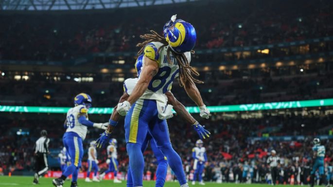 Matthew Stafford lanza 5 pases de touchdown en la victoria de los Rams 35-7 ante los Jaguars