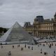 Roban joyas de Napoleón en el Louvre y declaran el cierre provisional del museo