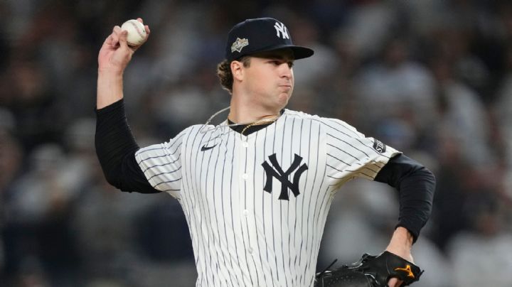 Yankees blanquean 4-0 a Medias Rojas para ganar Serie de Comodines. Schlittler poncha a 12