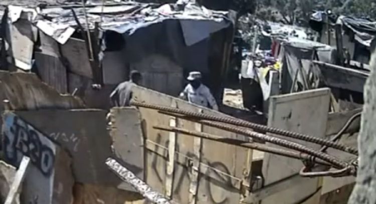 Captan a presuntos elementos de la Guardia Nacional dando tablazos a detenidos (Video)