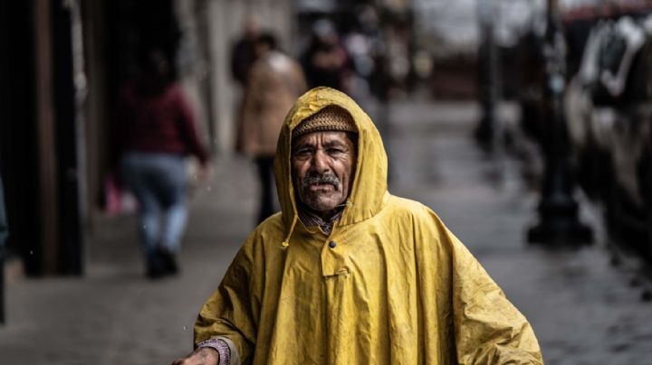 Lluvias fuertes y chubascos seguirán azotando el miércoles a la mitad del país