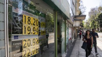 Peso gana terreno por recuperación del crudo
