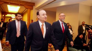 Gobernador Durazo presenta ante empresarios de Arizona modelo del Plan Sonora