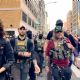 Neoyorquinos se enfrentan a agentes de inmigración durante redada en Canal Street