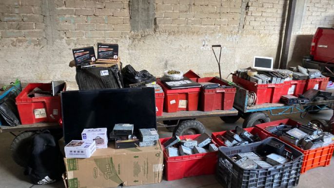Operativo en Central de Abasto de Oaxaca: aseguran drogas y objetos robados; hay detenidos