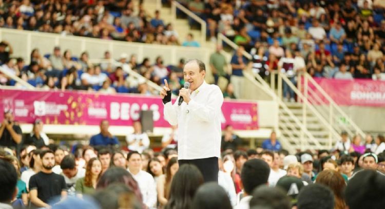 Gobernador Durazo lanza convocatoria “Sonora Internacional” para becas a estudiantes