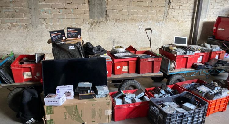 Operativo en Central de Abasto de Oaxaca: aseguran drogas y objetos robados; hay detenidos