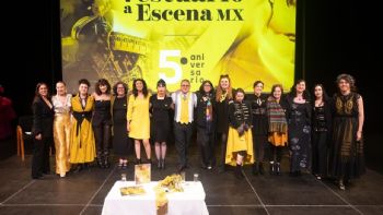 El fascinante y complejo mundo de la creación de la ropa en el catálogo “Vestuario a Escena MX”