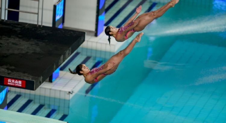 Lía y Mía, las gemelas clavadistas que aspiran al oro en Los Ángeles 2028