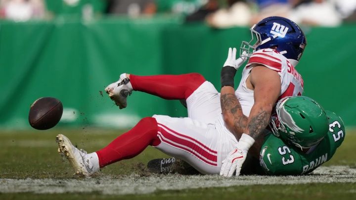 Cam Skattebo, de los Giants, se someterá a cirugía tras dislocarse el tobillo derecho (Video)
