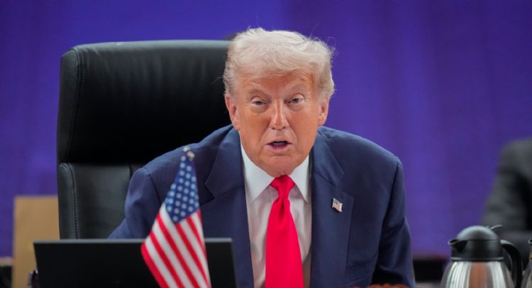 Demócratas piden a Trump renegociar el T-MEC y acusan a México de ser la puerta de entrada de China