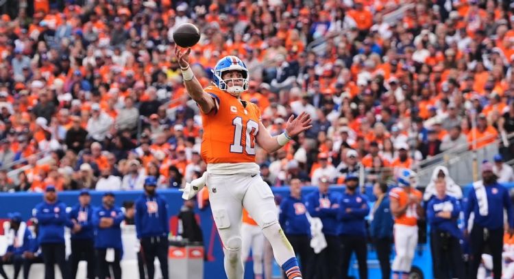 Los Broncos ganan 44-24 a los Cowboys, extendiendo su racha de victorias en casa a 9