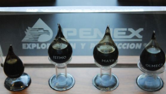 Deuda de México podría subir a 55% del PIB si continúan apoyos a Pemex, advierte Moody’s Ratings