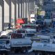 Caos vial en CDMX y Edomex por bloqueo de pipas tras operativo contra “huachicol del agua”