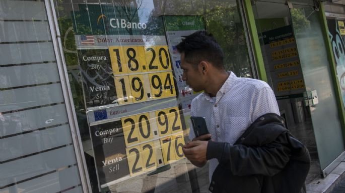 Peso se debilita ante acuerdos de Trump con Asia