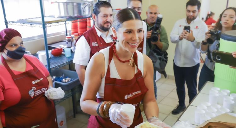 Se intoxican cientos de alumnos de primaria por consumir pollo de programa social en Tijuana