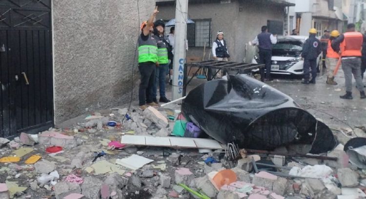 Fuga de gas provoca explosión en vivienda de Iztacalco