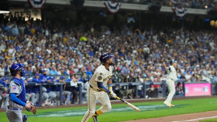 Poder ofensivo y el bullpen encabezado por Misiorowski dan a Cerveceros triunfo 7-3 sobre Cachorros