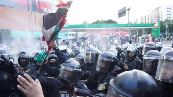 Encapuchados causan destrozos durante marcha en apoyo a Palestina (Video)
