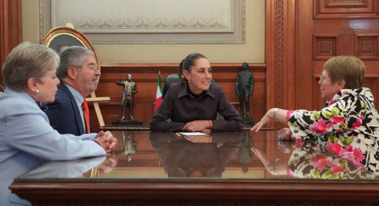 Sheinbaum y Bachelet dialogan sobre AL, bienestar y el papel de las mujeres en la política