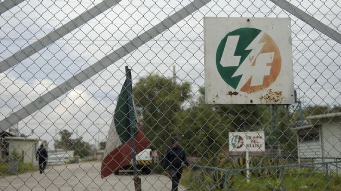 Buscan revivir el caso de Luz y Fuerza del Centro: piden a la Corte revisar decreto de Calderón