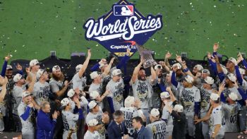 Dodgers ganan 5-4 a los Blue Jays y se convierten en el primer bicampeón en 25 años en Ligas Mayores