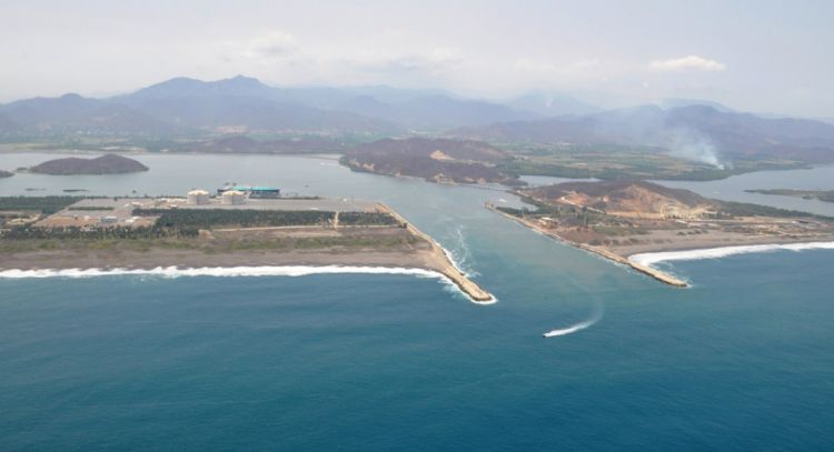 Aumentan protestas en Manzanillo contra construcción de nuevo puerto en la Laguna de Cuyutlán