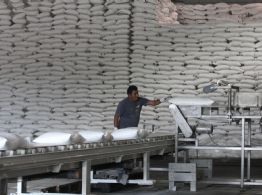 México va por la guerra del azúcar: castiga con aranceles a países sin tratado