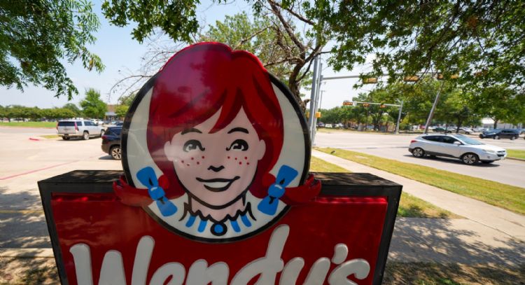 Wendy's cerrará cientos de sucursales en EU en un intento por frenar la caída de sus ganancias
