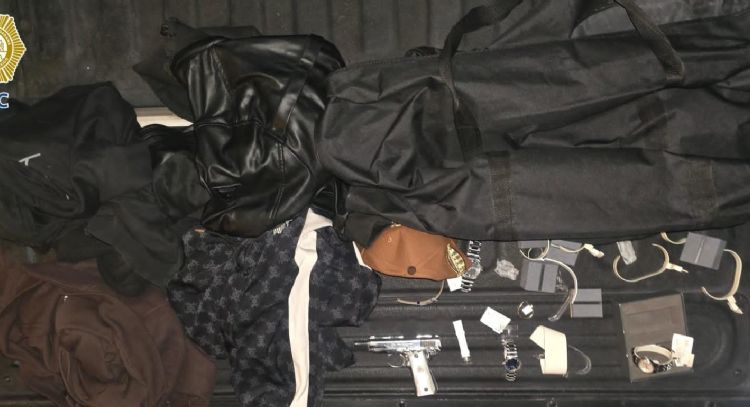 Roban joyería en plaza San Jerónimo; detienen a un presunto ladrón