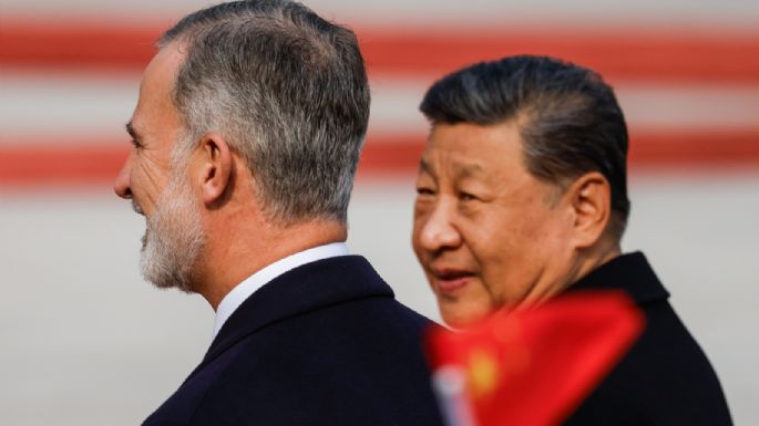 China y España firman acuerdos para fortalecer la cooperación durante visita del rey Felipe VI