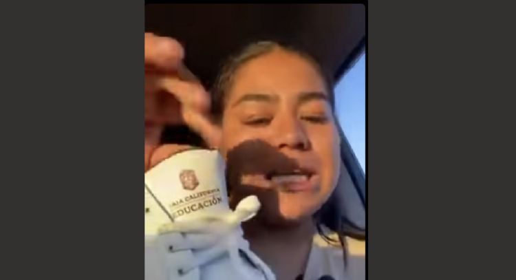 Se despegan las suelas de los “Tenis del Bienestar” en BC, denuncia madre de familia (Video)