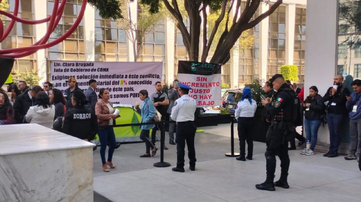 Con paro, trabajadores del TSJCDMX exigen aumento salarial y la no reelección de Rafael Guerra